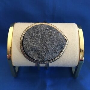 UNBRANDED Rough Druzy Stone Hinged Bangle Bracelet, Gray/Silver, NWOT